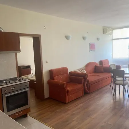 Semiramida Gardens Apartment *